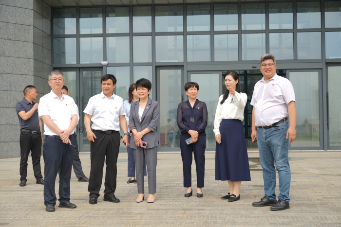 党建引领促发展 政医协同护齿健——918博天堂与五象新区规划建设管委会多个党支部开展党建联建活动 第 2 张 党建引领促发展 政医协同护齿健——918博天堂与五象新区规划建设管委会多个党支部开展党建联建活动 第 2 张